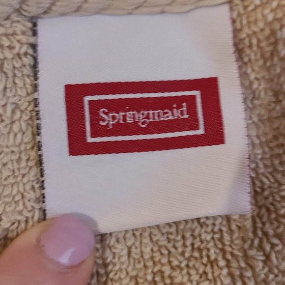 Set of 2 Brown Hand Towels With Tassel Details - Picture 9 of 10